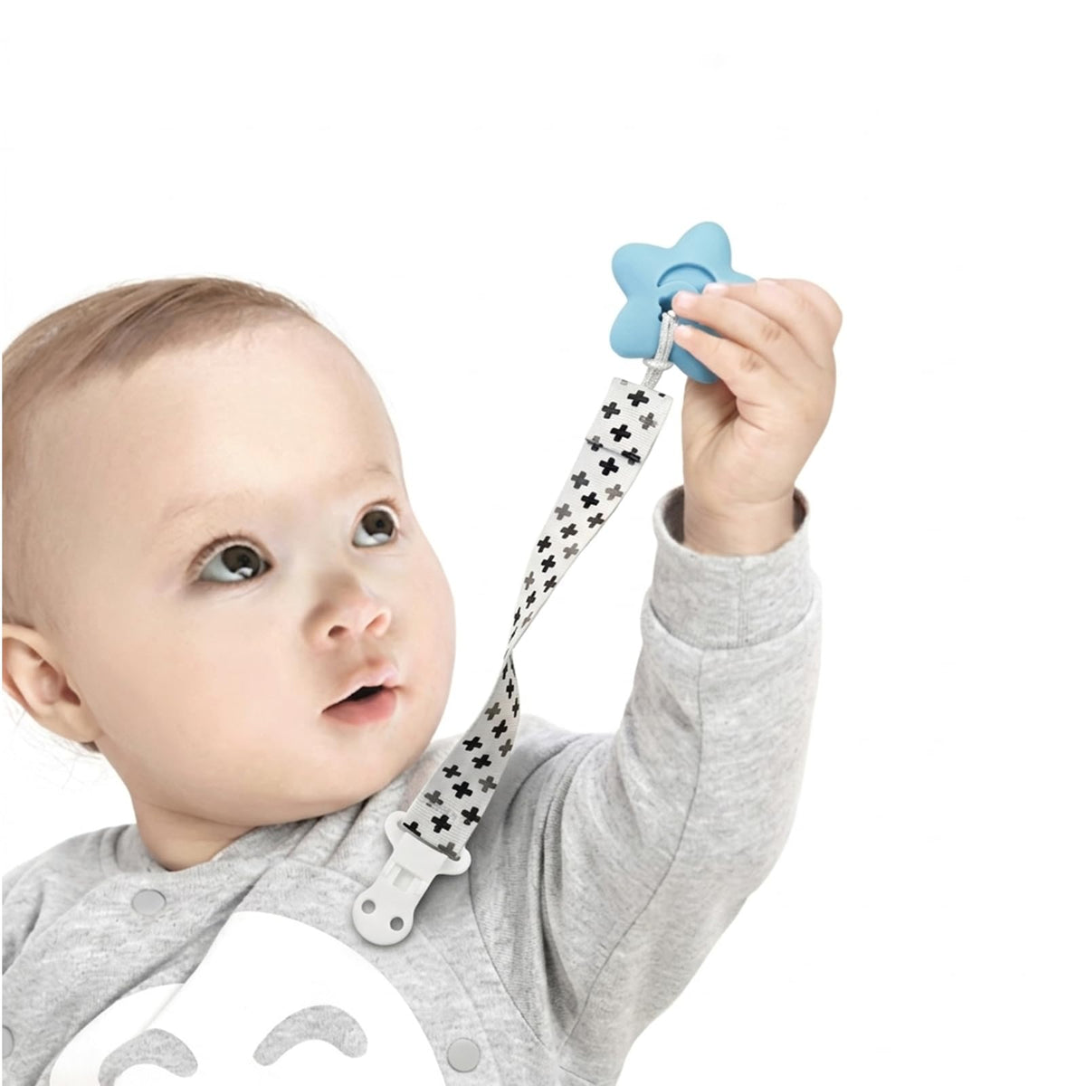 Discover the exclusive PandaEar Baby Pacifier Clips, specially curated by Curat Cart for style and safety in India.