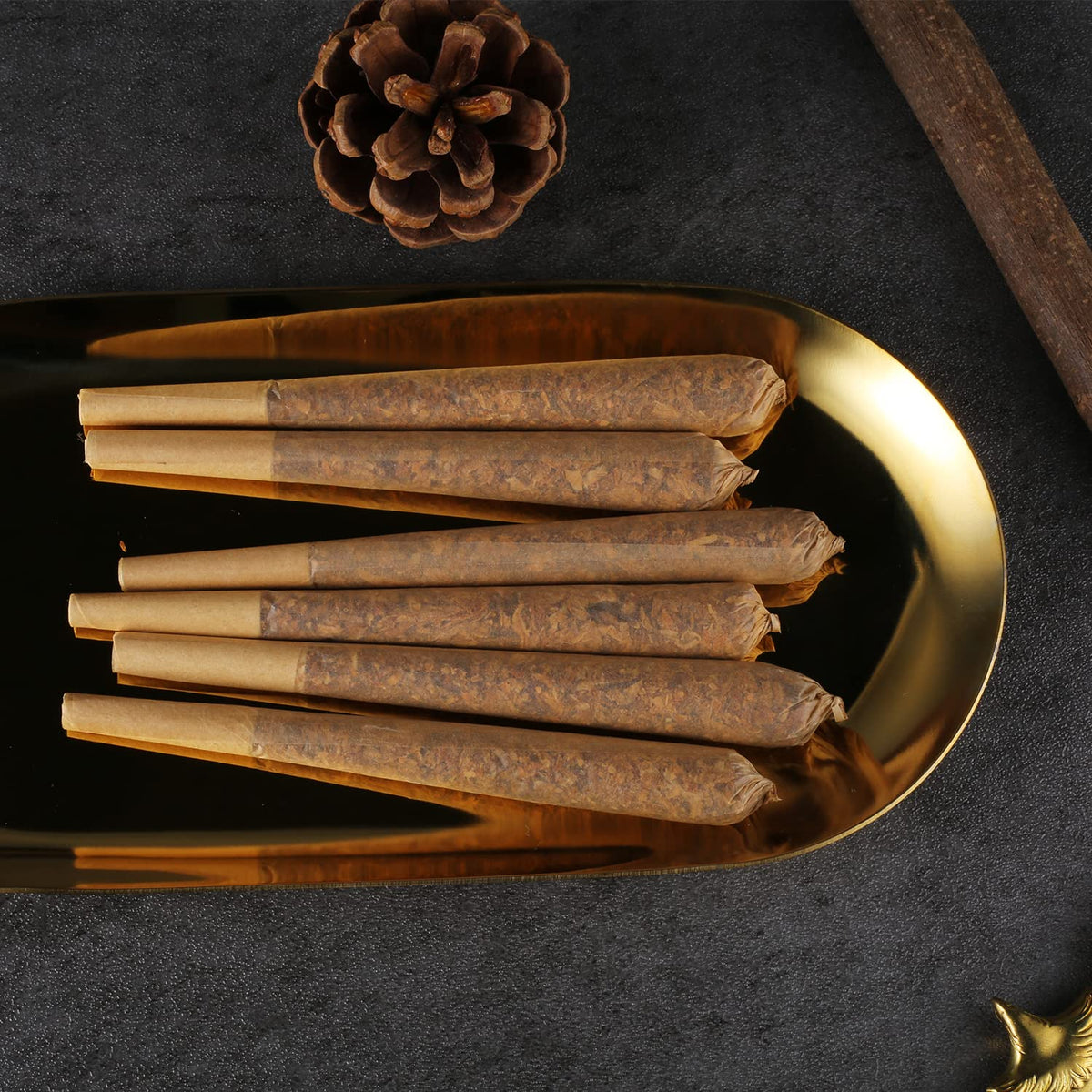 Premium pre rolled cone rolling papers, specially curated by Curat Cart, ideal for a smooth smoking experience. Perfectly packed.