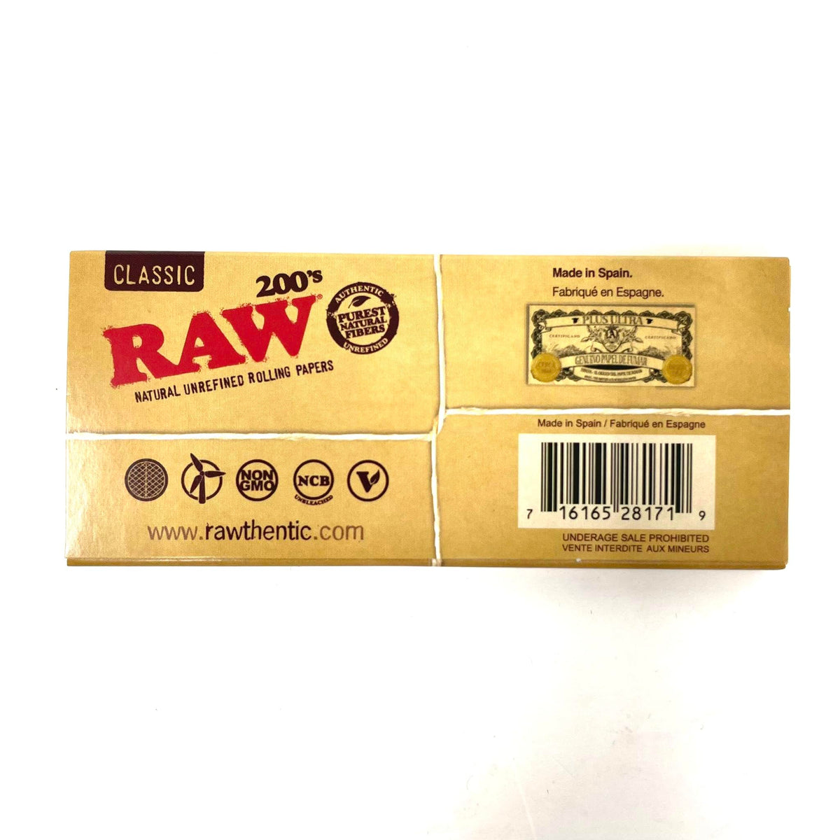 Discover RAW Classic Rolling Papers in official packaging, featuring high-quality, natural materials. Available at Curat Cart.
