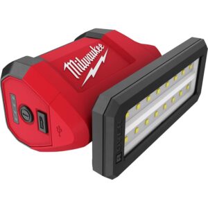 Discover the Milwaukee M12 Rover Flood Light, an authentic and powerful lighting solution for any workspace.