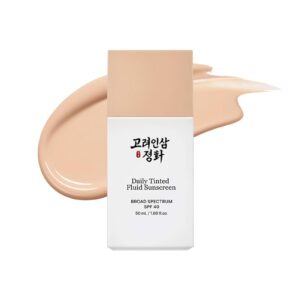 Experience premium imported tinted sunscreen for face, offering SPF 40 protection. Available at Curat Cart for a flawless look.