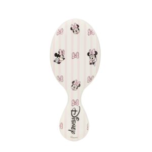 Premium imported Wet Brush Minnie Mouse Detangling Brush, featuring charming designs. Available at Curat Cart.